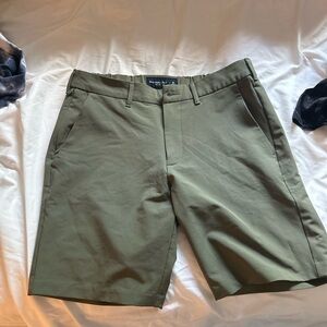 Abercrombie Mens Shorts in hunter green, medium